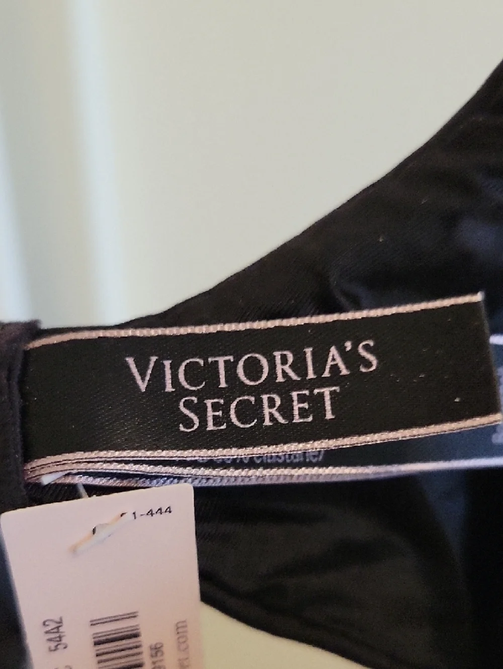 Victoria's Secret Black Bombshell Push-Up Bra - Picture 4 of 5